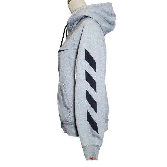 Nike Men's Gray Hoodie with Black Logo - Picture 2 of 6